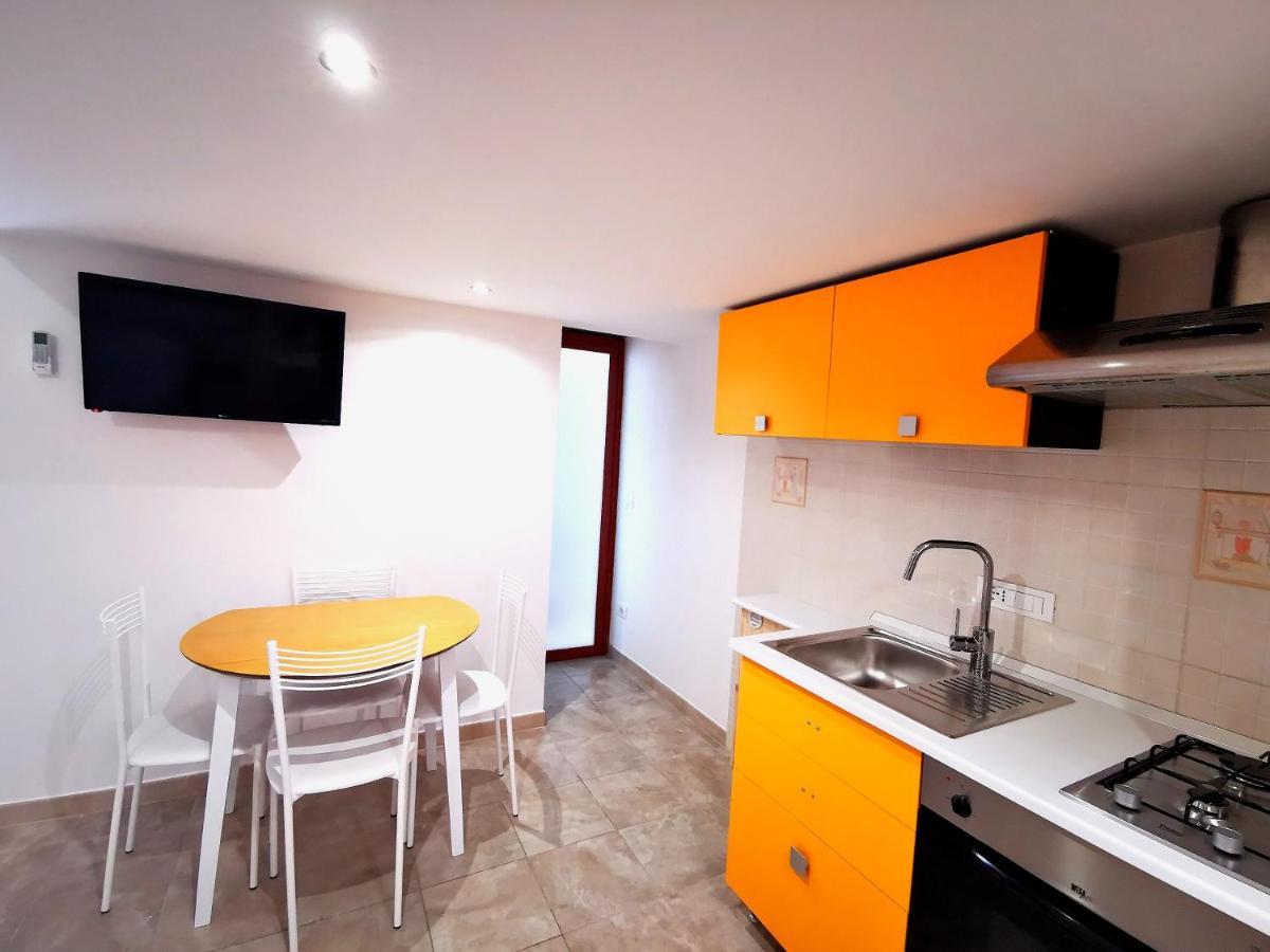Guru House B&B Apartments 밀라초 외부 사진